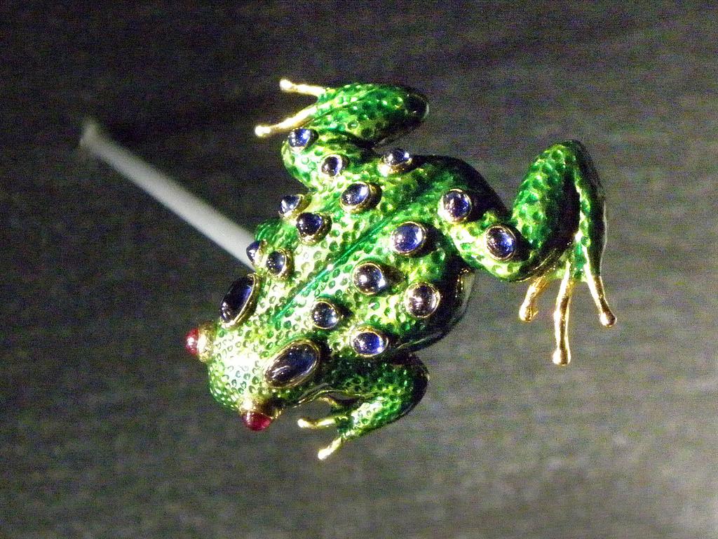 bejeweled frog