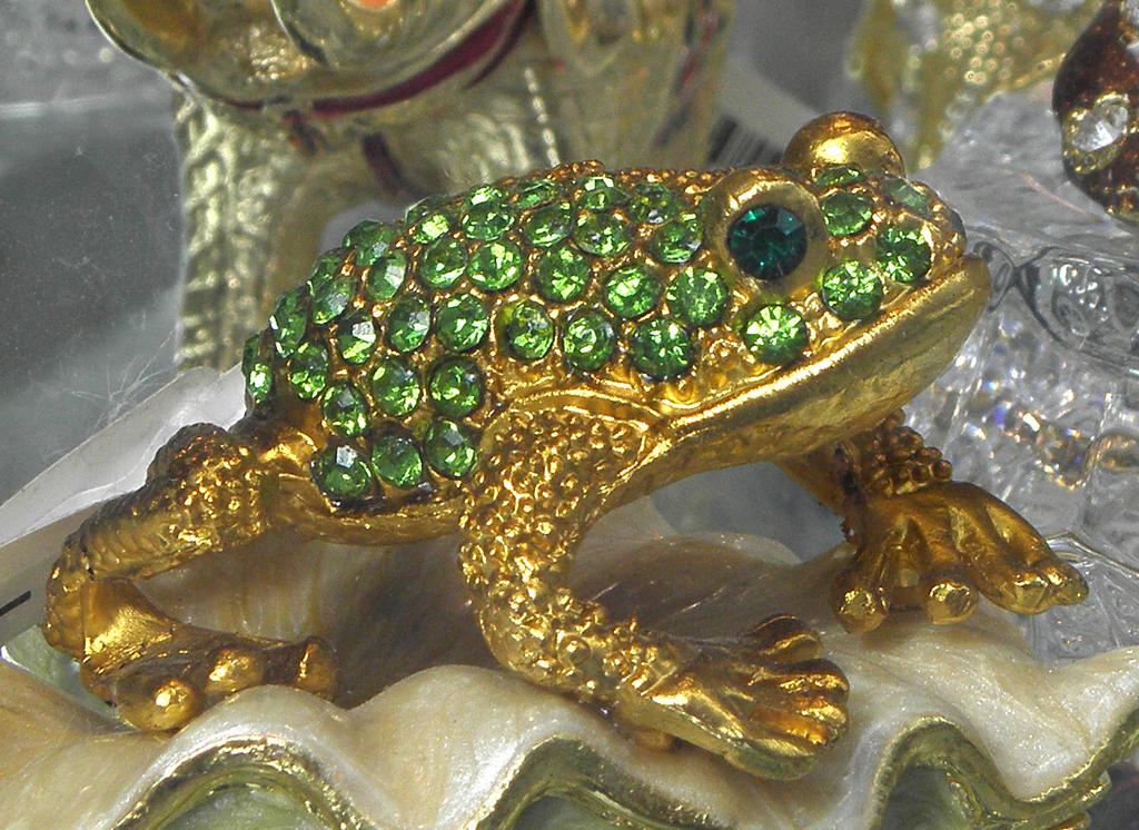 bejeweled frog