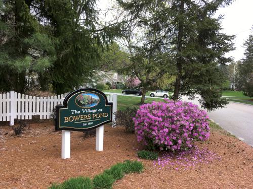 housing development beside Tinker Road in southern New Hampshire